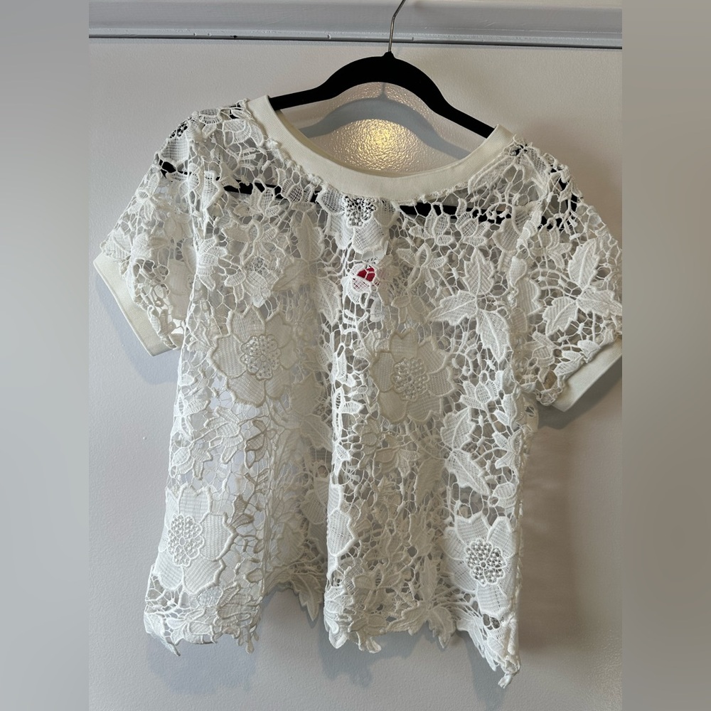 Lace style white t-shirt